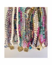 Load image into Gallery viewer, Heart Of Gold Necklace
